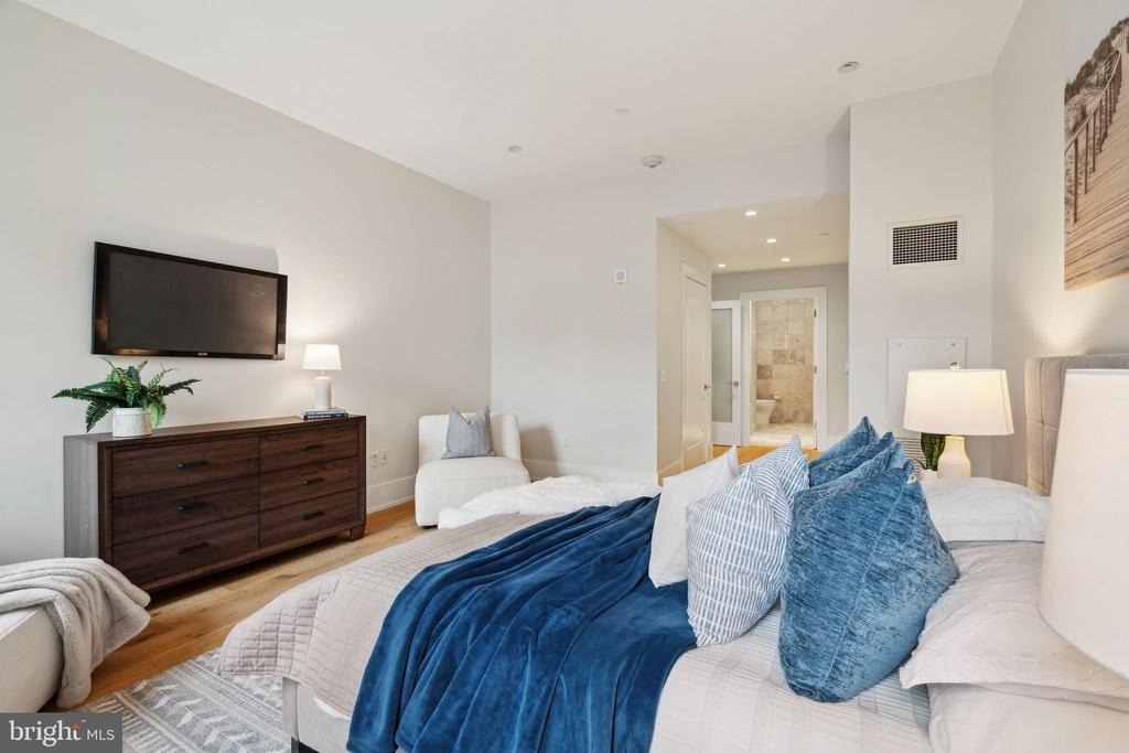 1805 Walnut Street - Photo 13