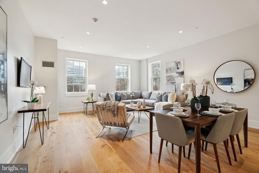 1805 Walnut Street - Photo 0