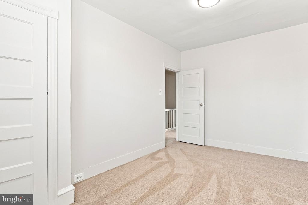 1013 Ithan Street S - Photo 6