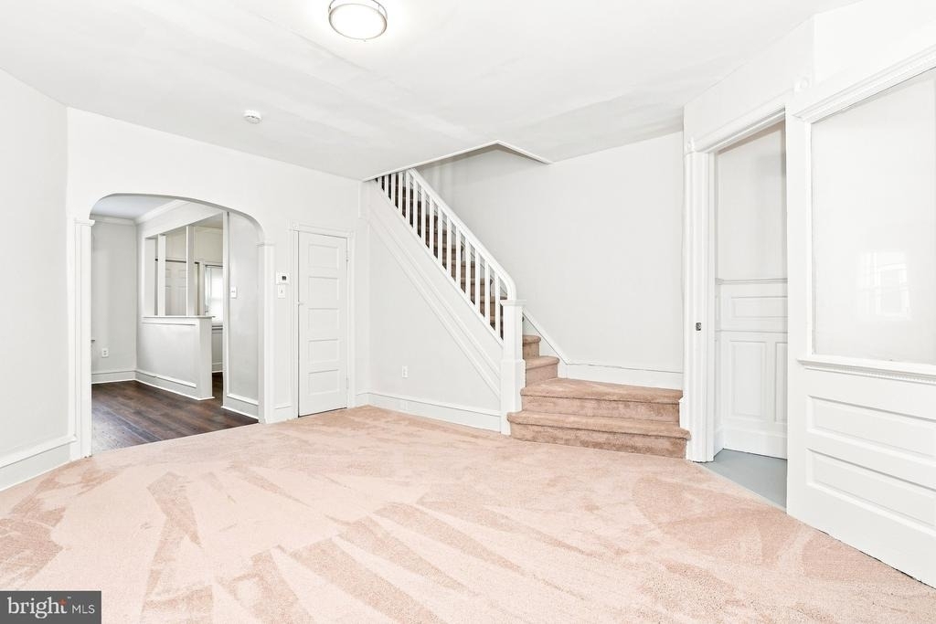 1013 Ithan Street S - Photo 2