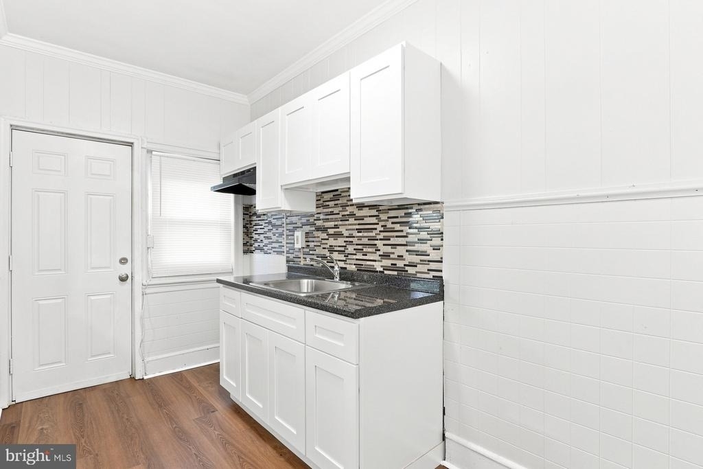 1013 Ithan Street S - Photo 4