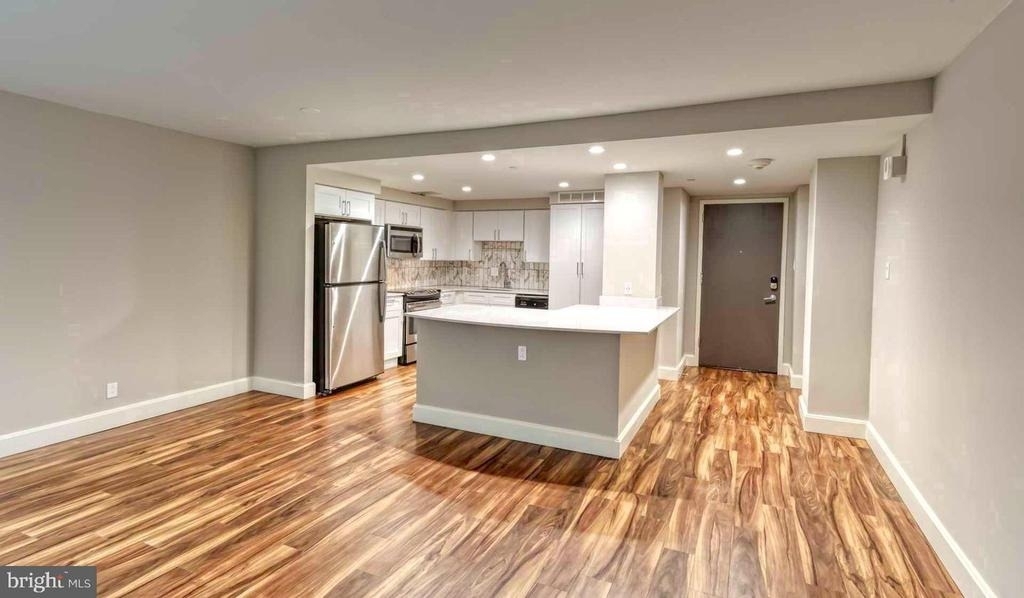 1815 John F Kennedy Boulevard - Photo 3