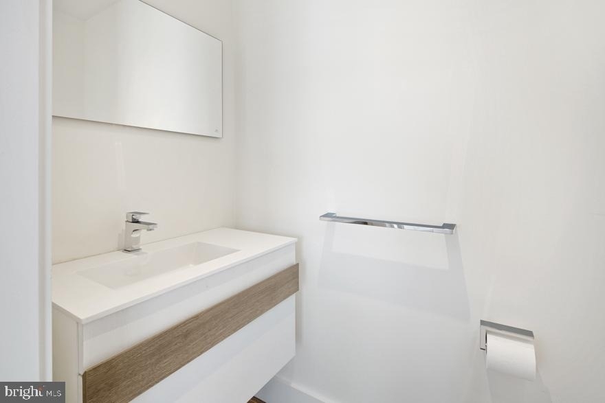 240 N 2nd Street - Photo 7