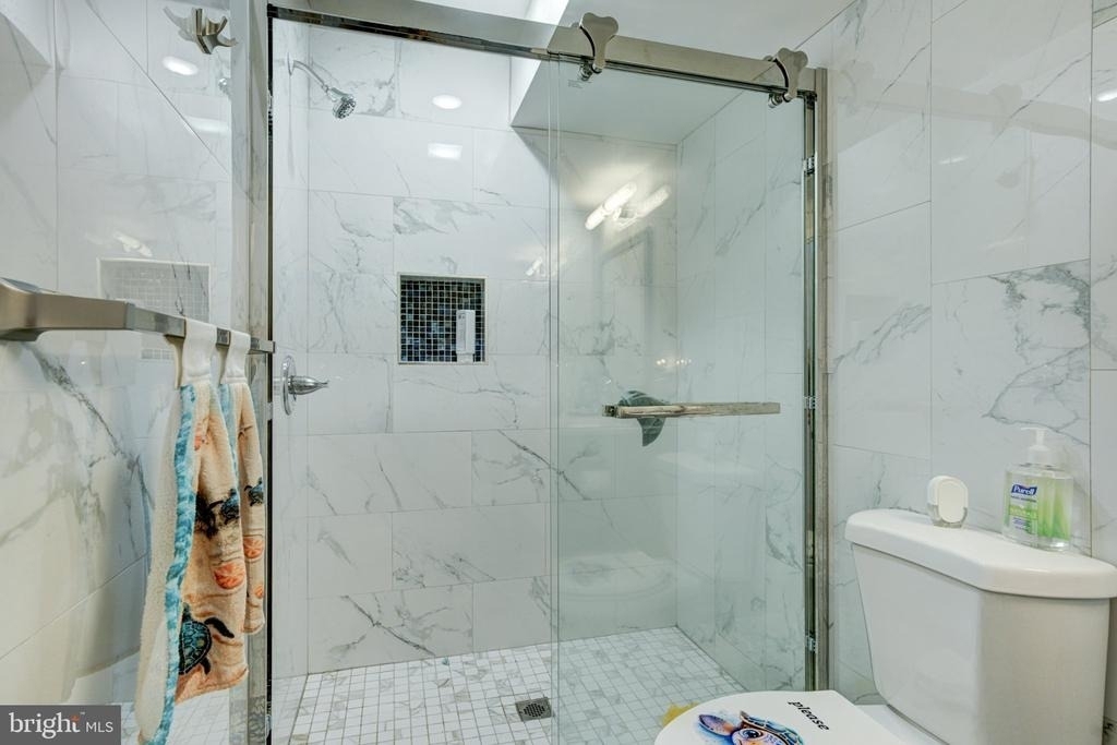 2611 S Marshall Street - Photo 13