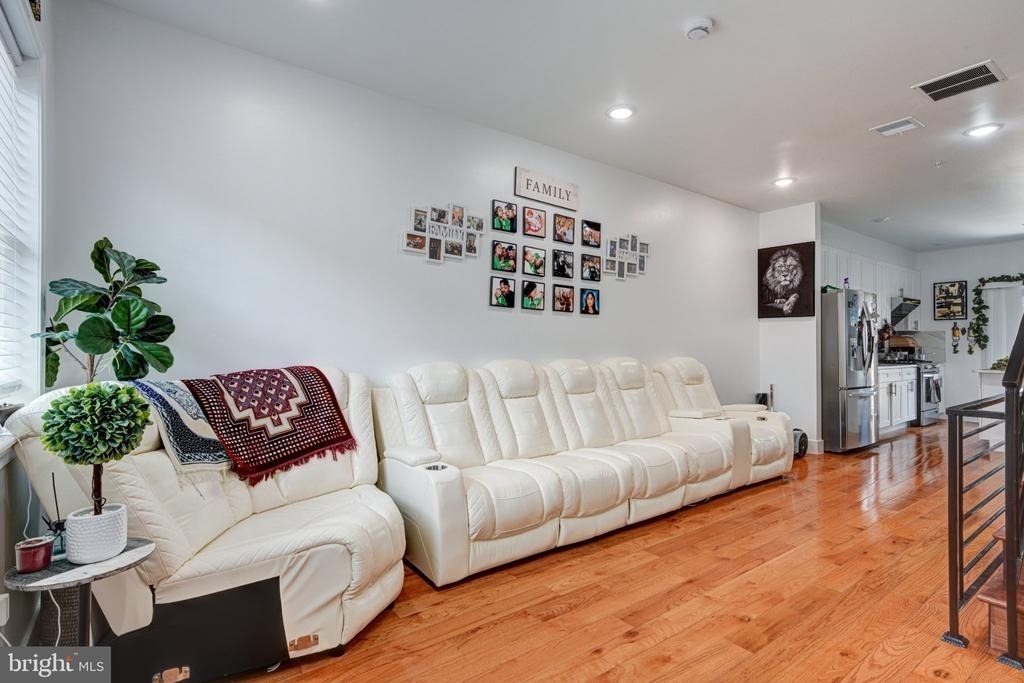 2611 S Marshall Street - Photo 14