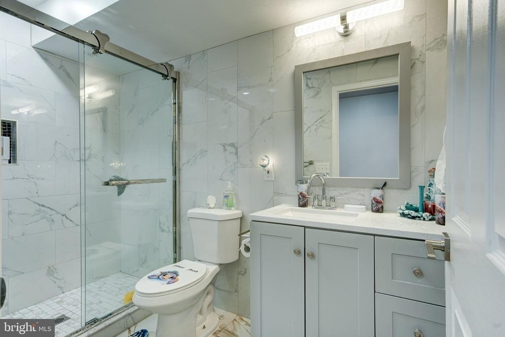 2611 S Marshall Street - Photo 12