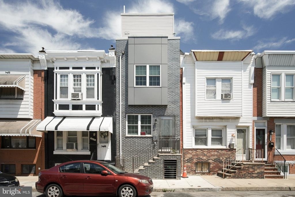 2611 S Marshall Street - Photo 24