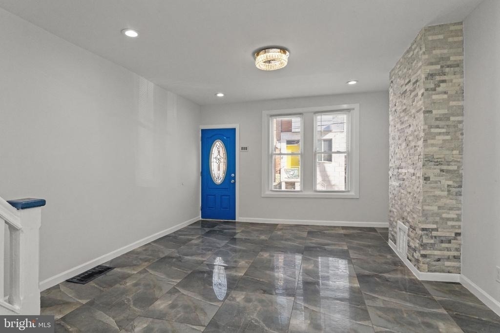 2604 Wilder Street - Photo 2