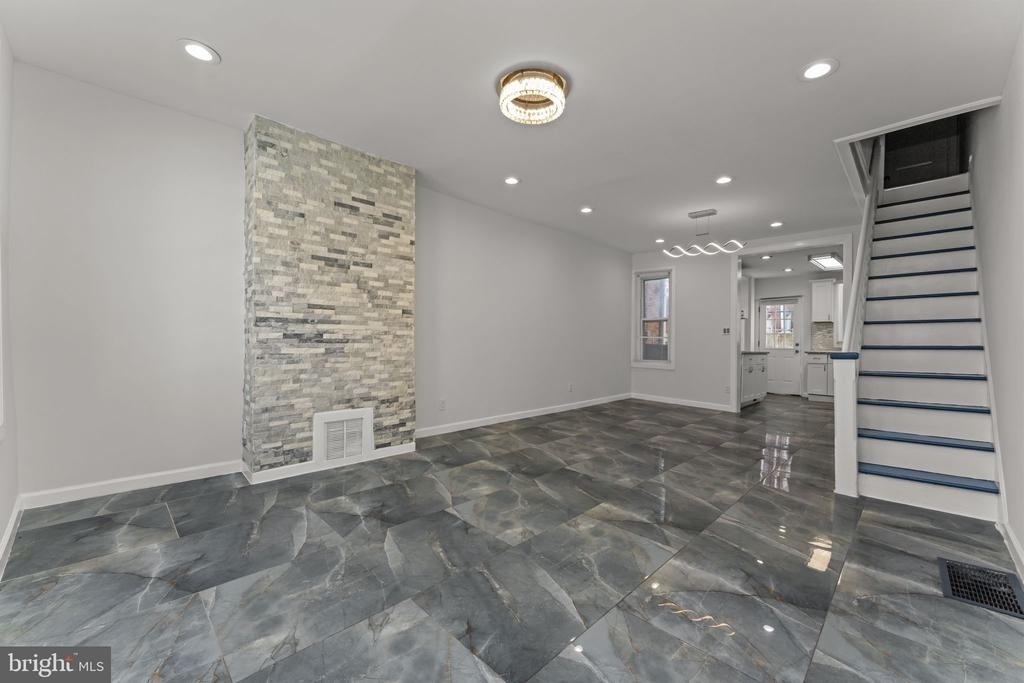 2604 Wilder Street - Photo 4