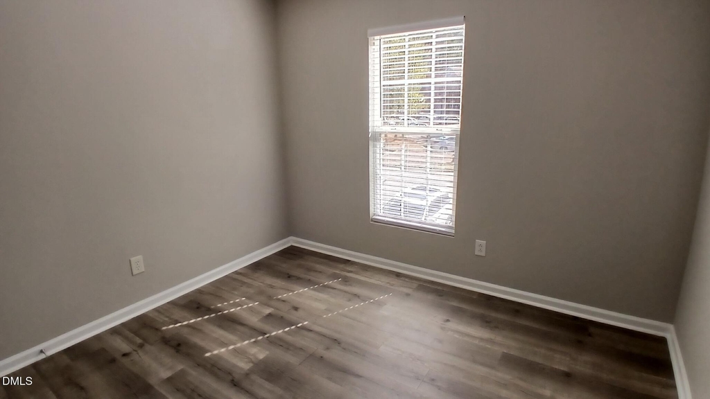 514 Walnut Woods Drive - Photo 14