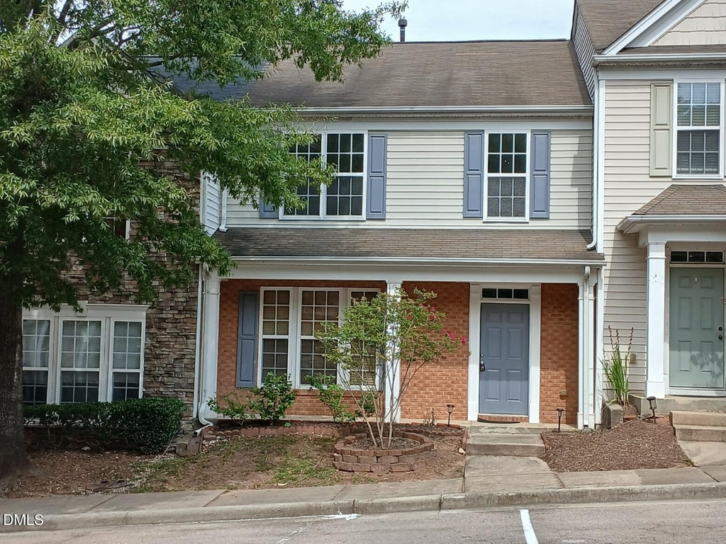 514 Walnut Woods Drive - Photo 0