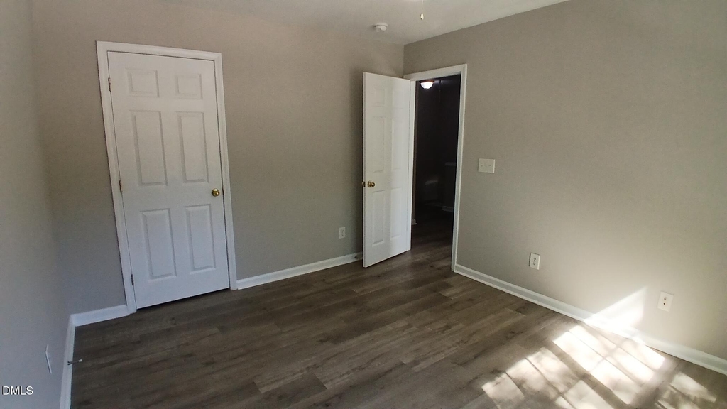 514 Walnut Woods Drive - Photo 17