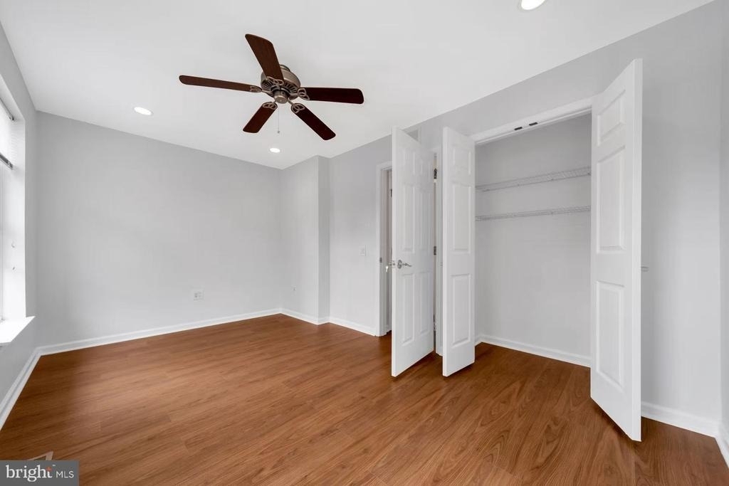 1318 Bainbridge Street - Photo 11