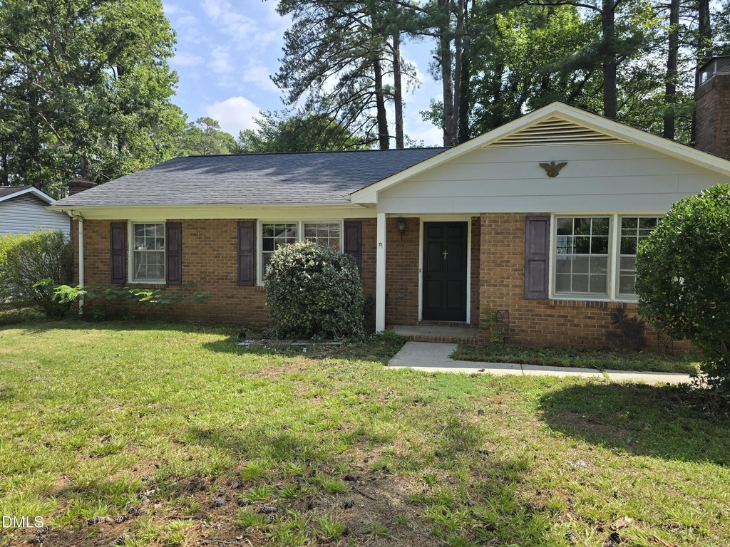 1410 Suterland Road - Photo 0