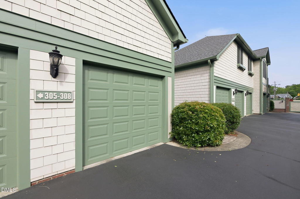 305 Presque Isle Lane - Photo 3
