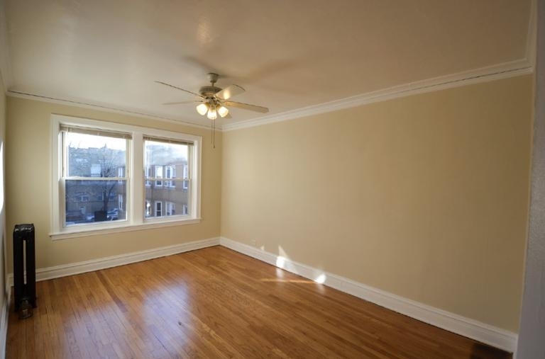 4824-30 W Addison St - Photo 2