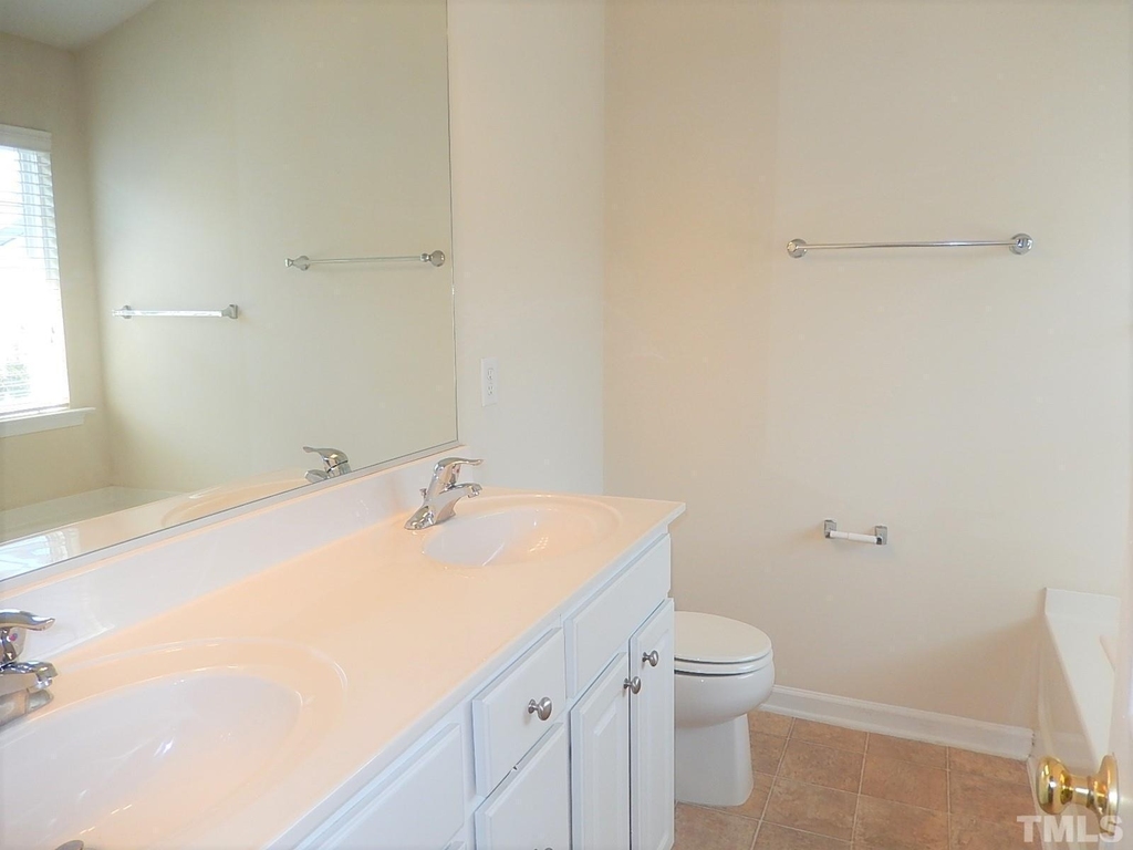 10651 Edmundson Avenue - Photo 18