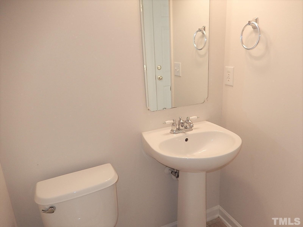 10651 Edmundson Avenue - Photo 15