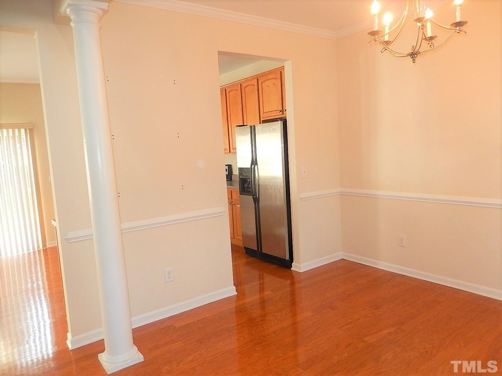 10651 Edmundson Avenue - Photo 5