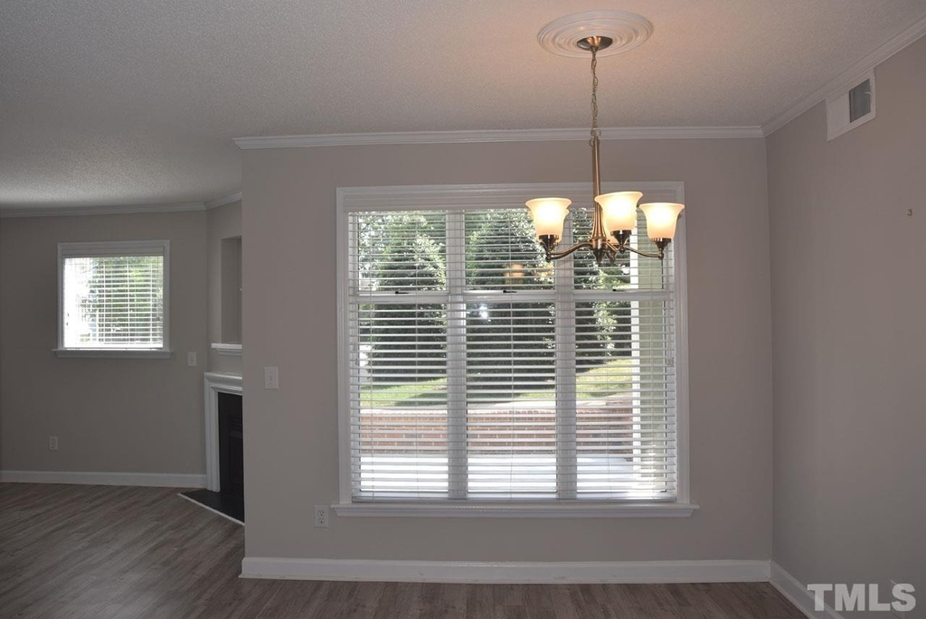 1031 Nicholwood Drive - Photo 13