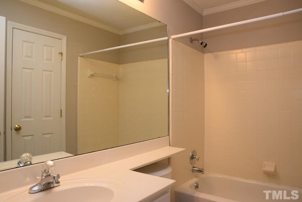 1031 Nicholwood Drive - Photo 20