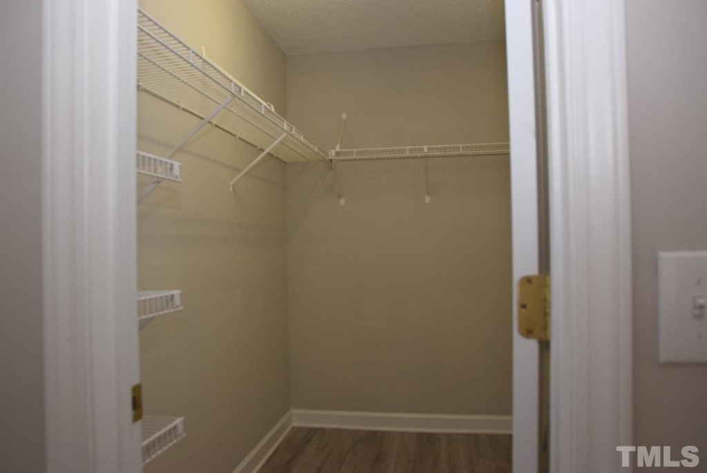 1031 Nicholwood Drive - Photo 17
