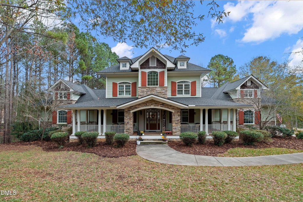 11 Grey Oak - Photo 0