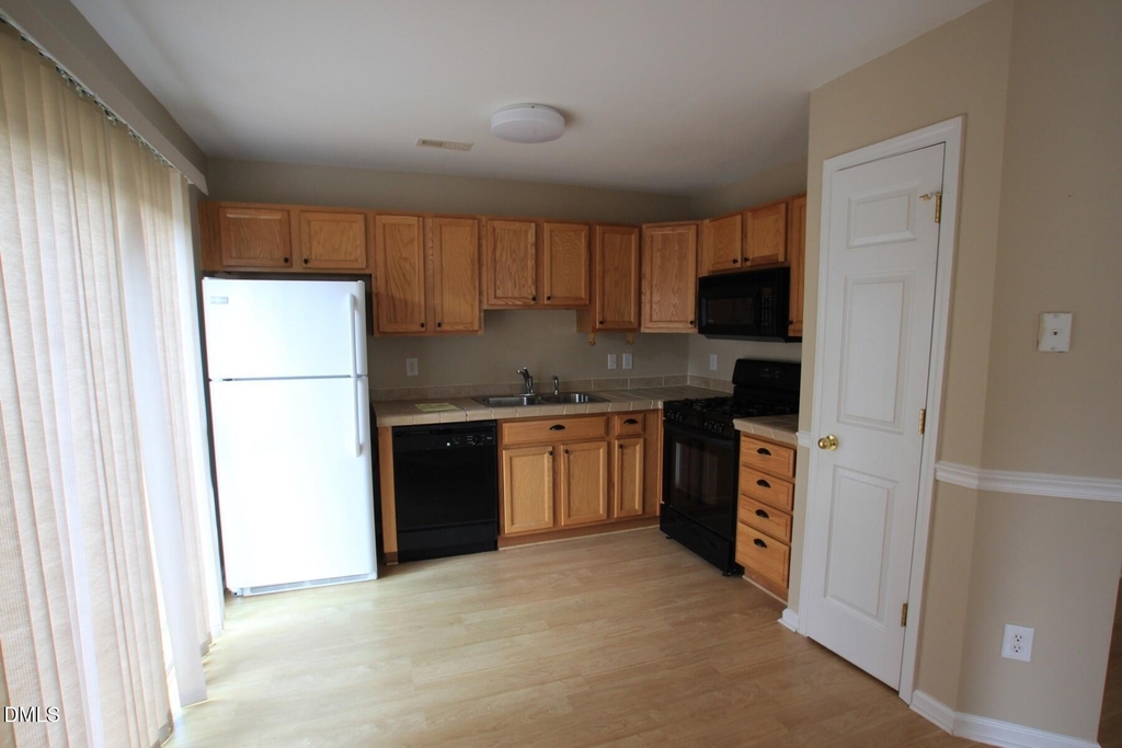 3021 Barrymore Street - Photo 2