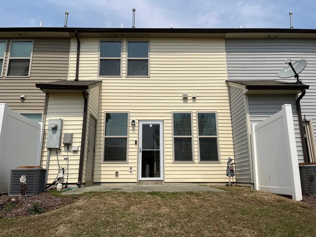 4476 Middletown Drive - Photo 14