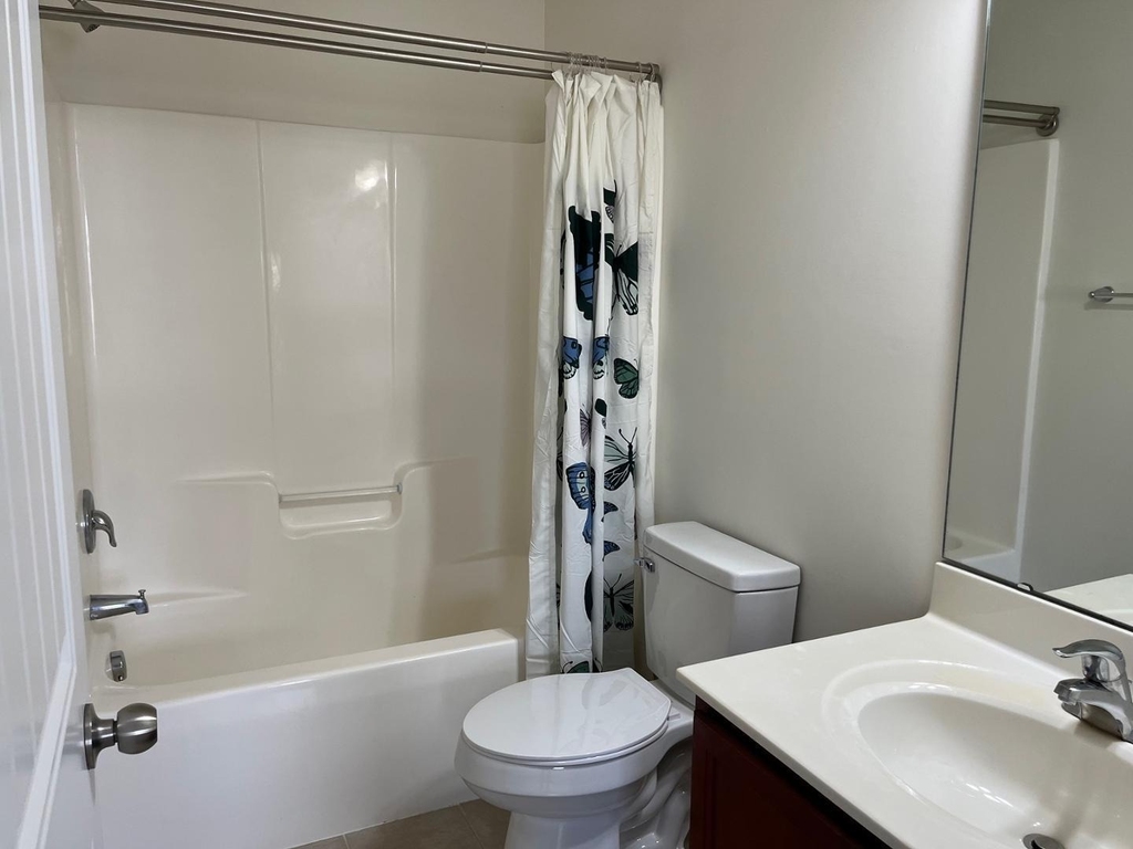 4476 Middletown Drive - Photo 6