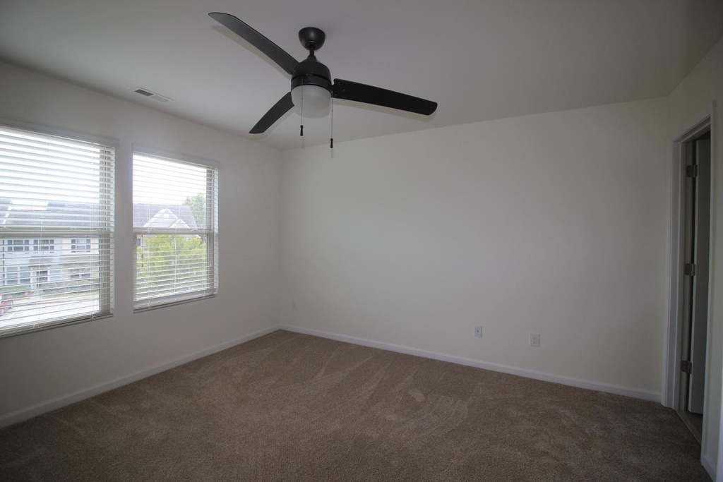 4476 Middletown Drive - Photo 7