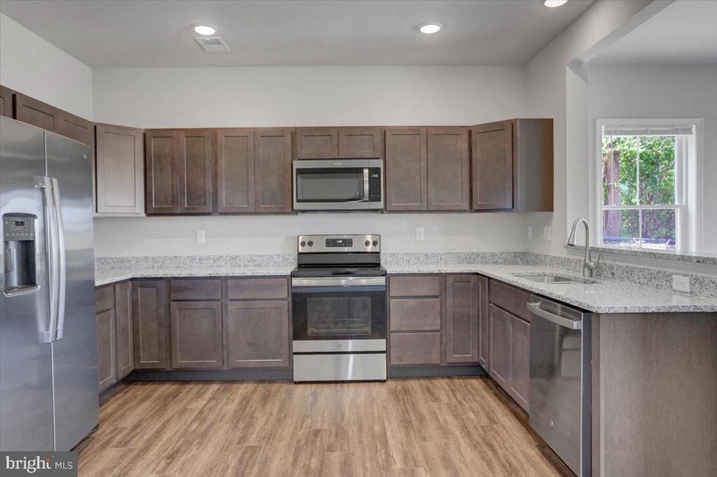 1817 Holly Lane - Photo 6