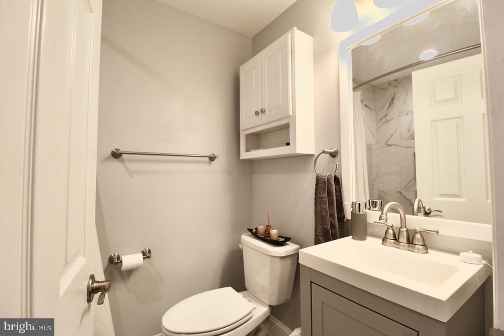 829 Spruce Street - Photo 14