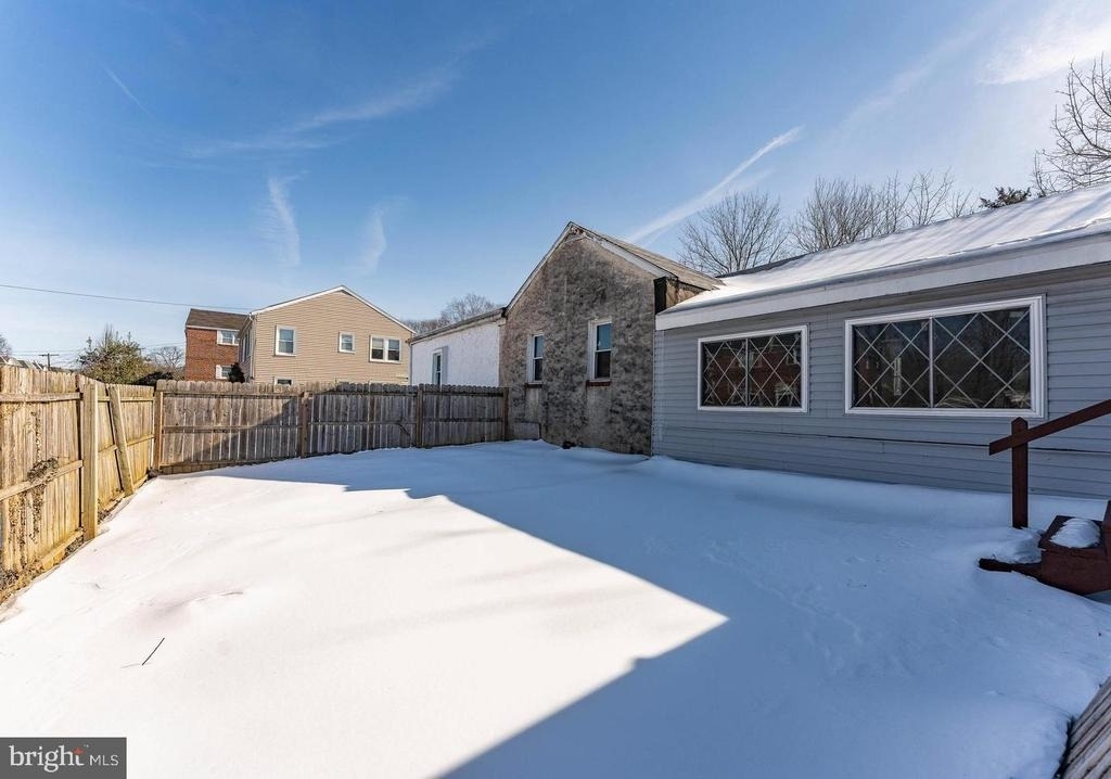 390 Mary Street - Photo 54