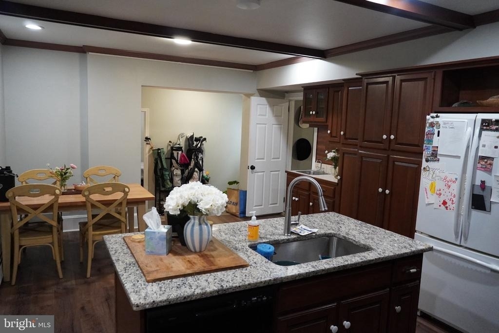 609 Lancaster Avenue - Photo 5