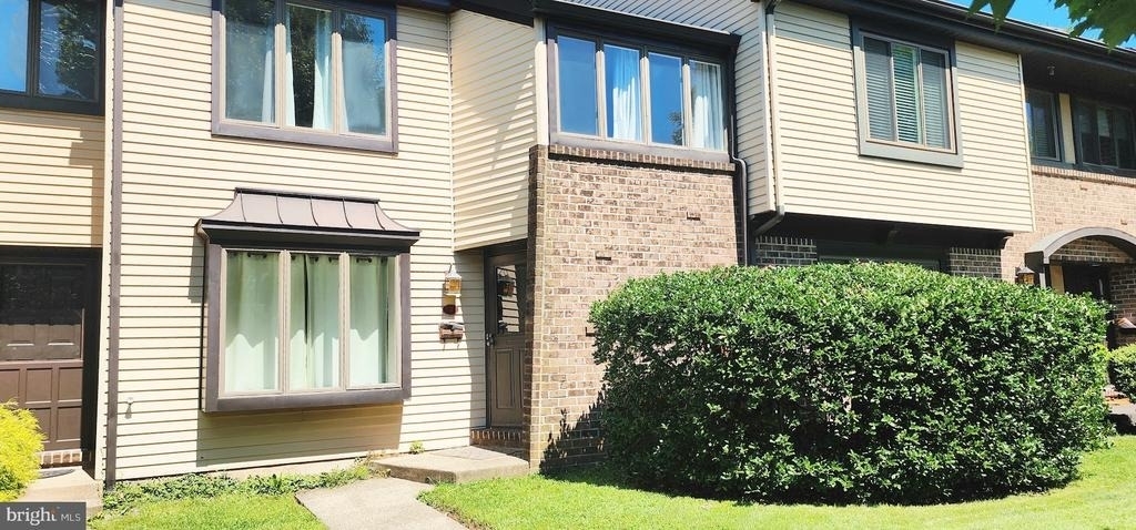3 Colchester Place - Photo 0
