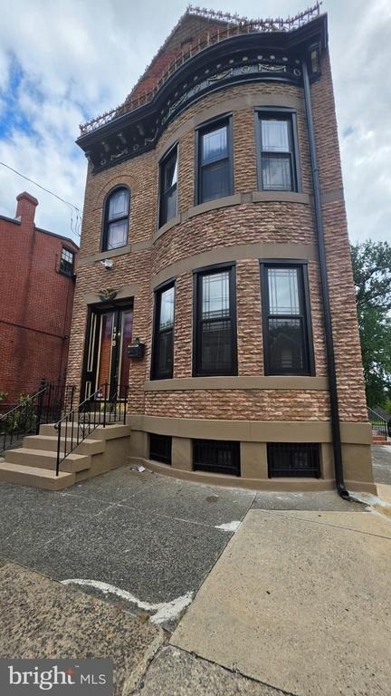 178 Brunswick Avenue - Photo 0