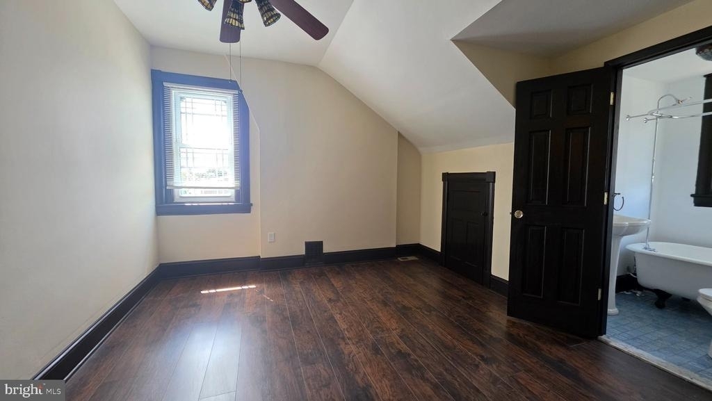 178 Brunswick Avenue - Photo 3
