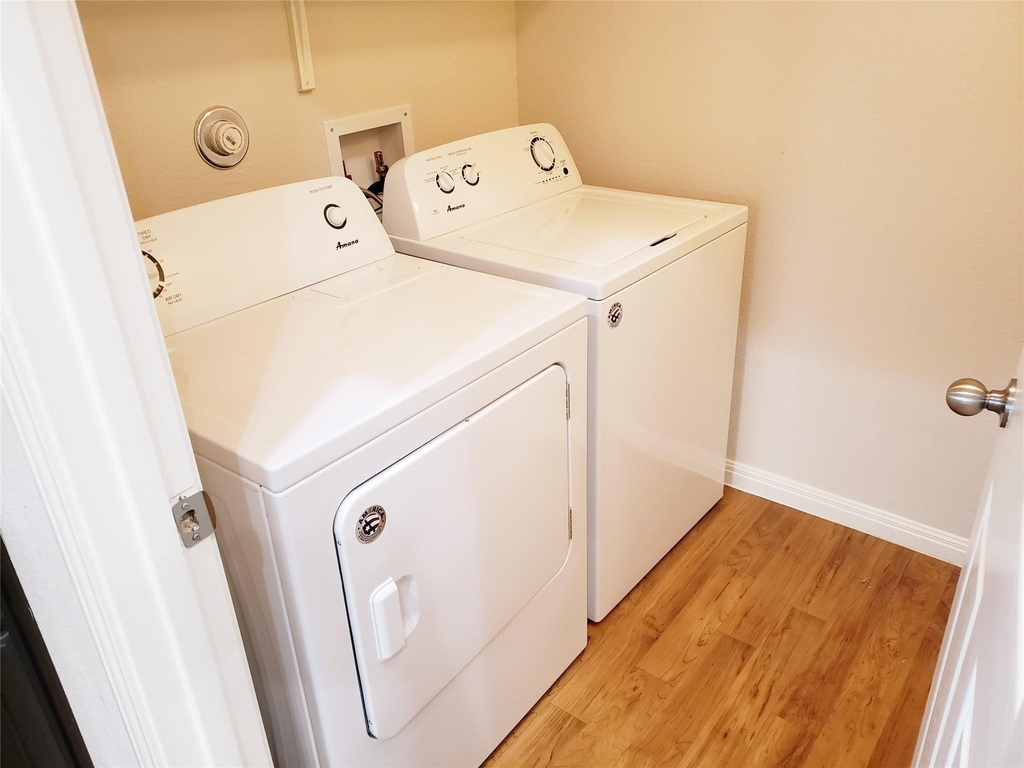 13009 Ring Dr - Photo 12