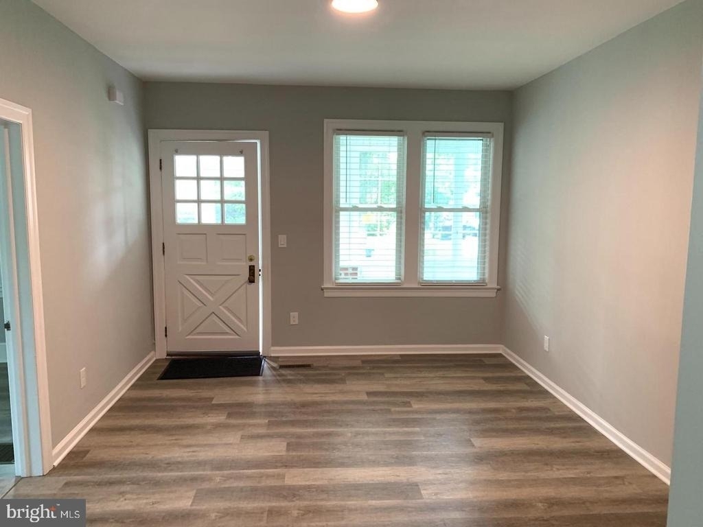 23 7th 1st Fl Avenue - Photo 4
