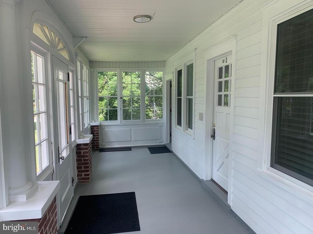 23 7th 1st Fl Avenue - Photo 3