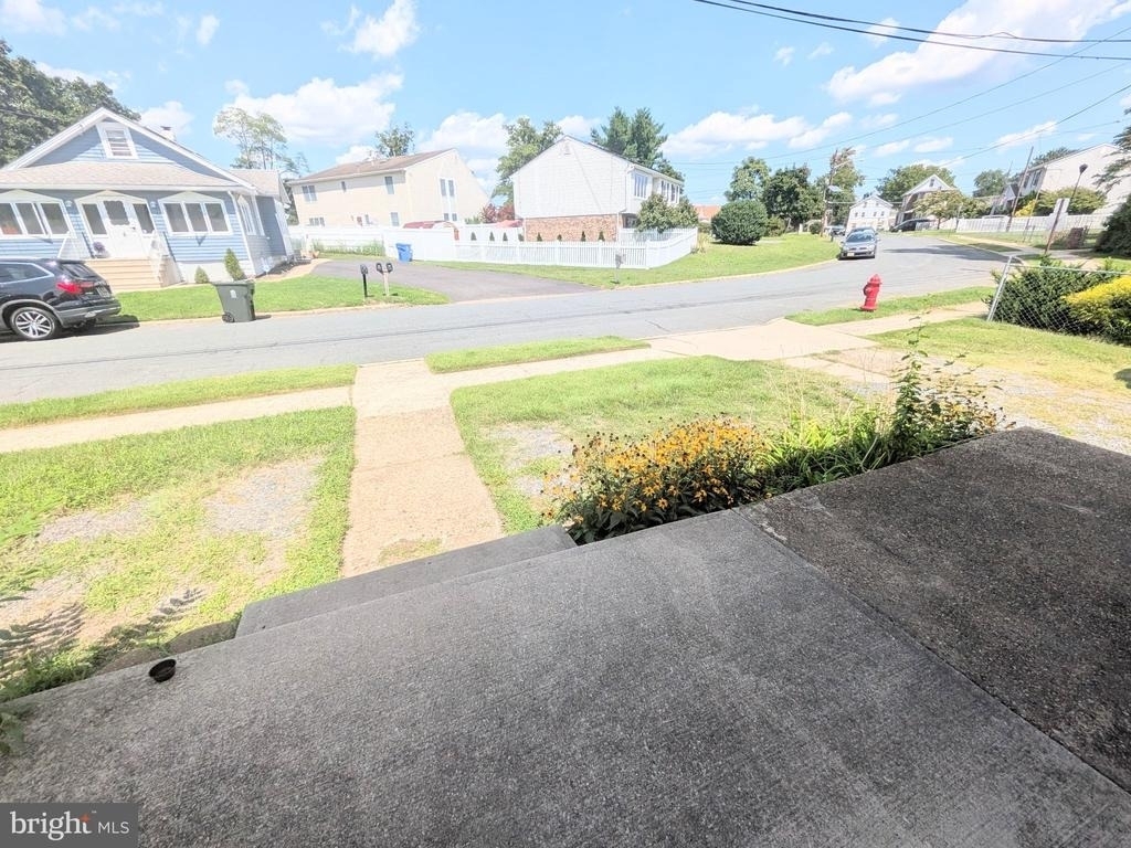 7 Dresser Avenue - Photo 8