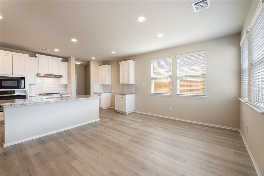 220 Trailside Ln - Photo 10