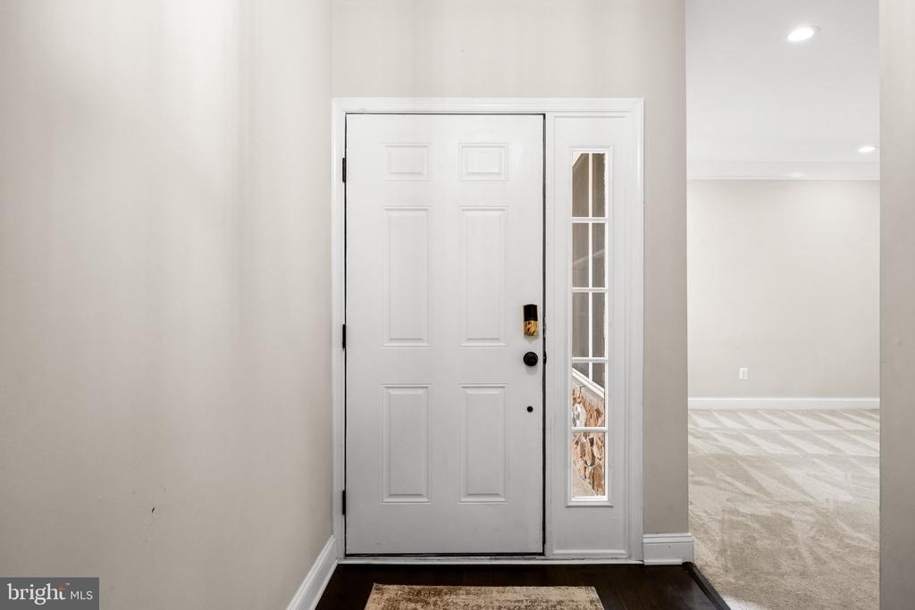 9 Ross Way - Photo 3