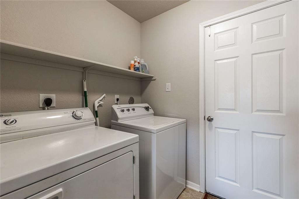 8125 Bridgepointe Dr - Photo 23