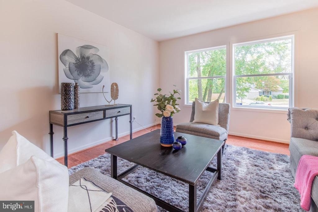 2024 Evansdale Drive - Photo 3