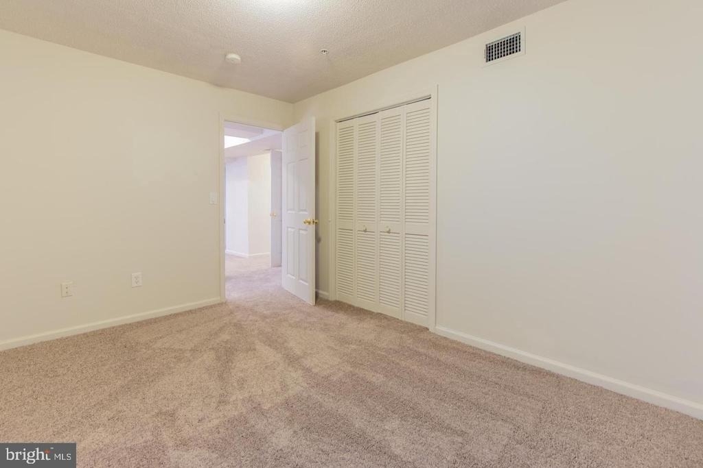 2024 Evansdale Drive - Photo 33