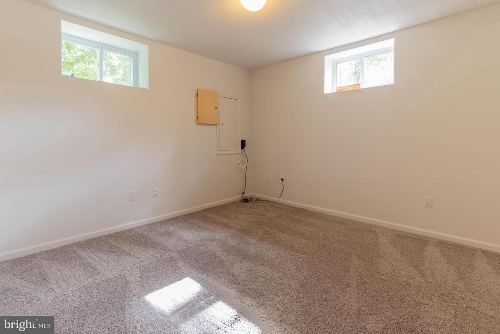 2024 Evansdale Drive - Photo 36