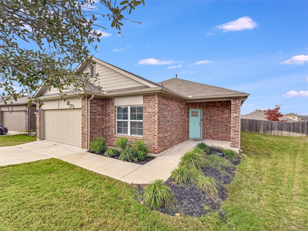 6712 Bishop Pass - Photo 0
