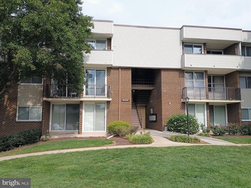 10210 Prince Place - Photo 0